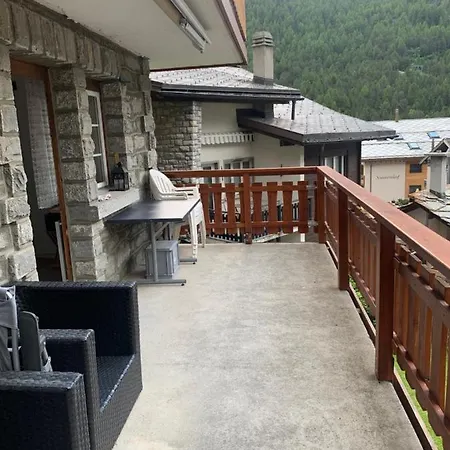 Valeria Saas Fee