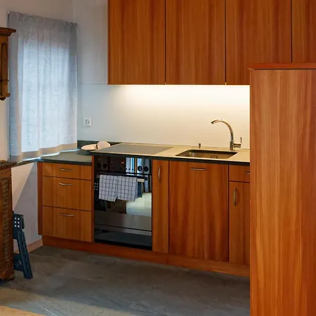 Valeria Апартаменты Зас-Фе